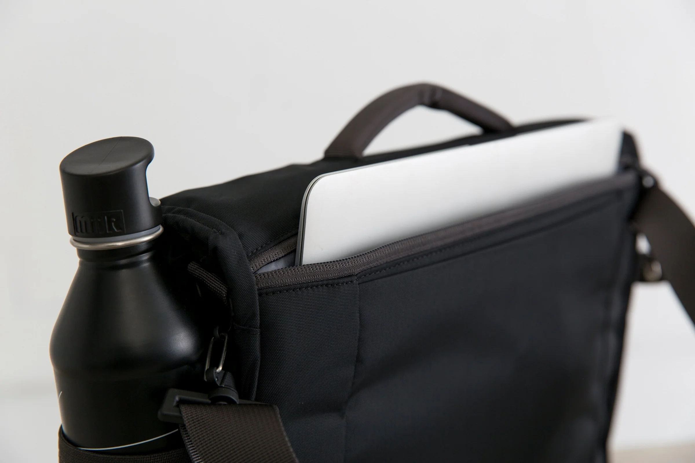 Closer Laptop Briefcase - Image 20