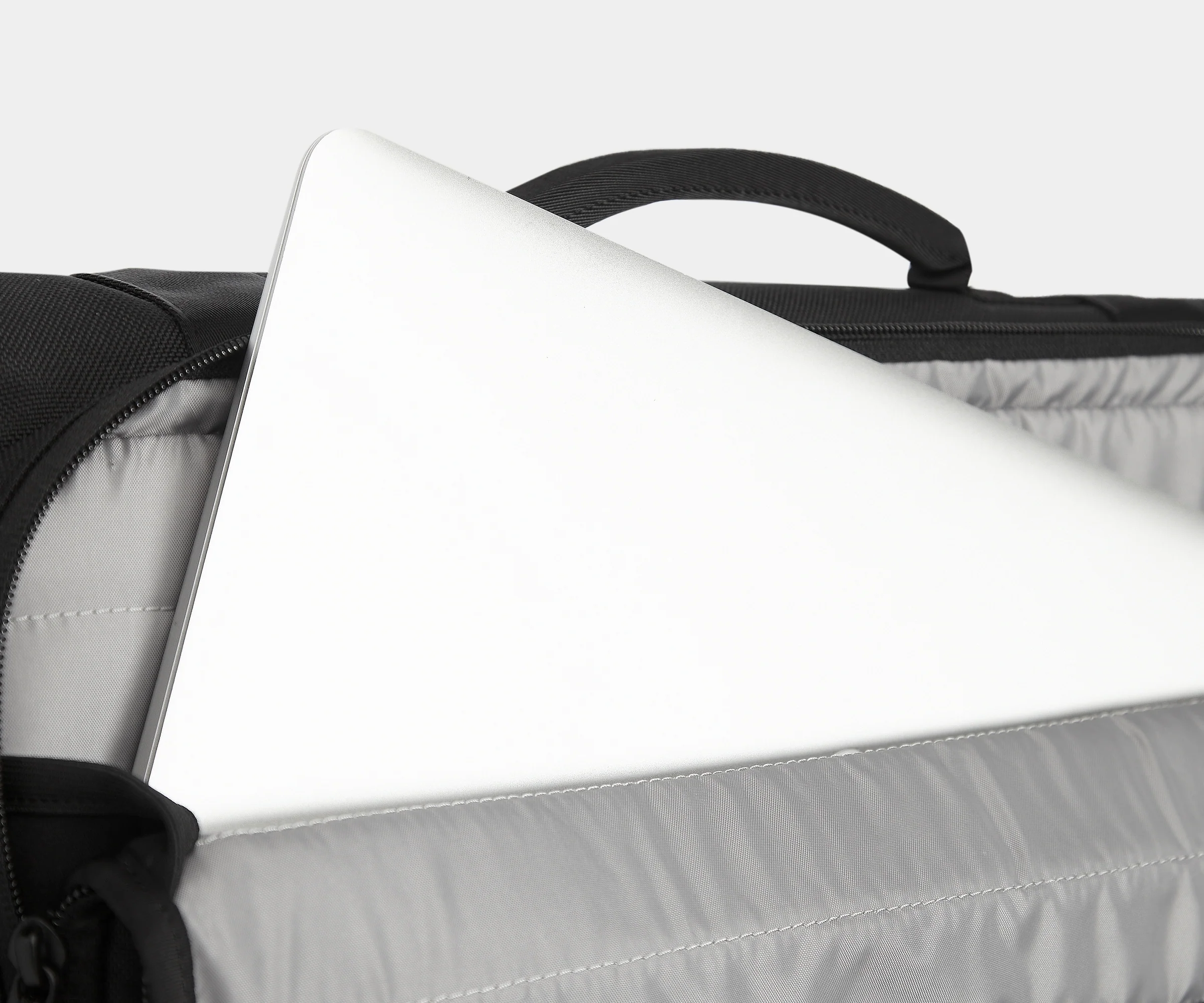 Commute Messenger Bag 2.0 - Image 11