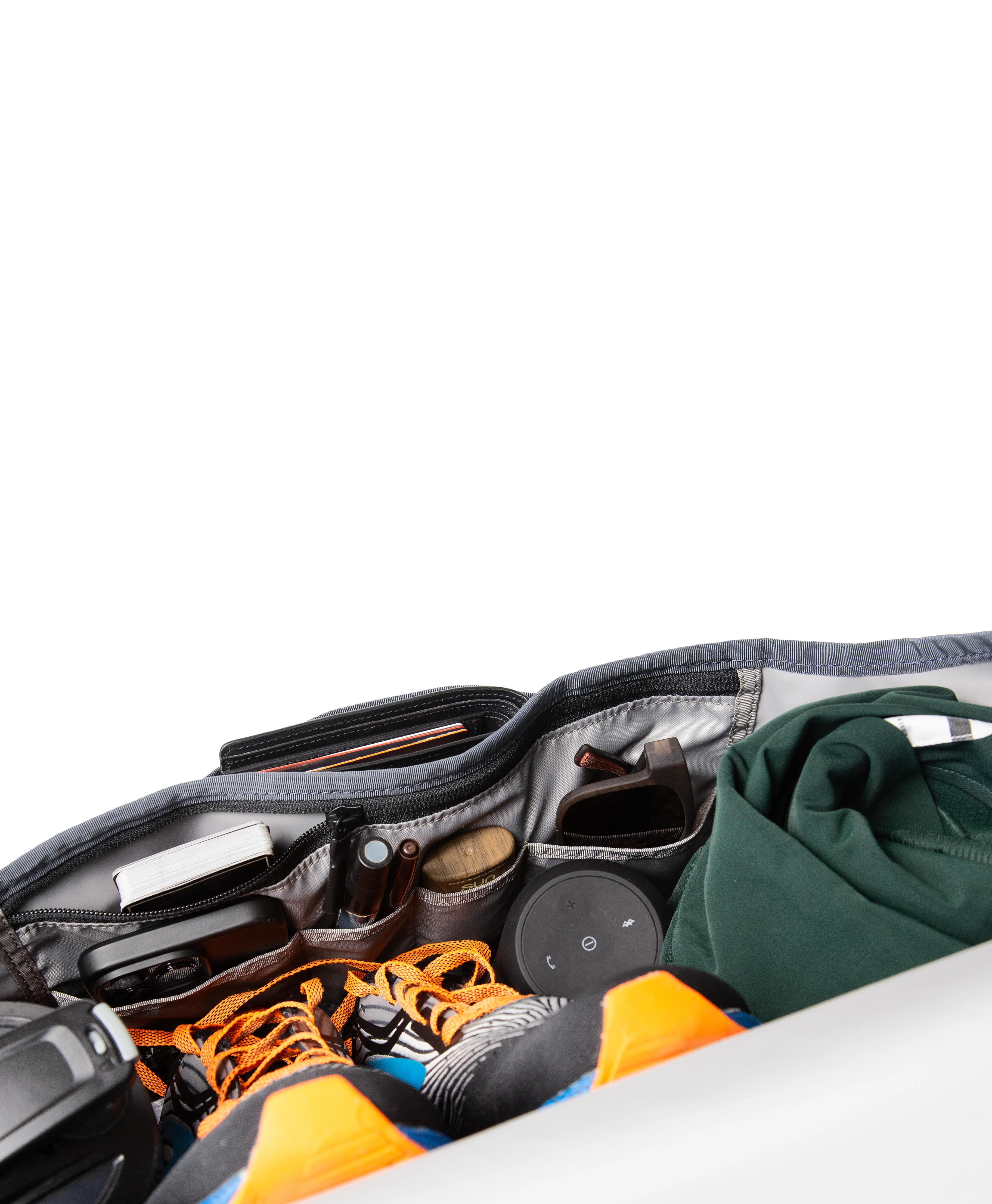 Flight Classic Messenger Bag - Image 44